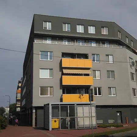 Homestay Einsteinova Petrzalka Station *