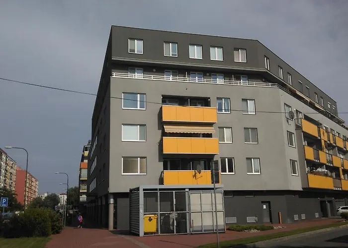 ホームステイ Einsteinova Petrzalka Station *